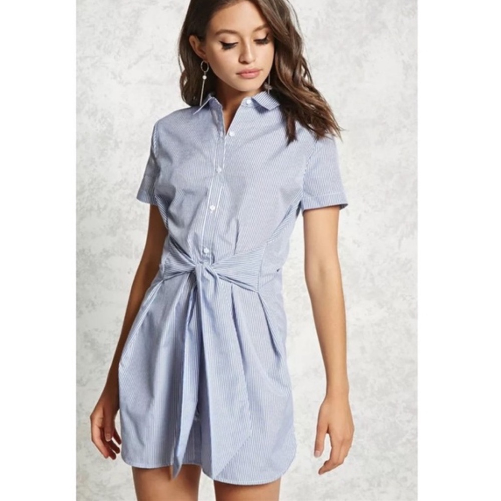 Forever 21 blue and white striped dress size small